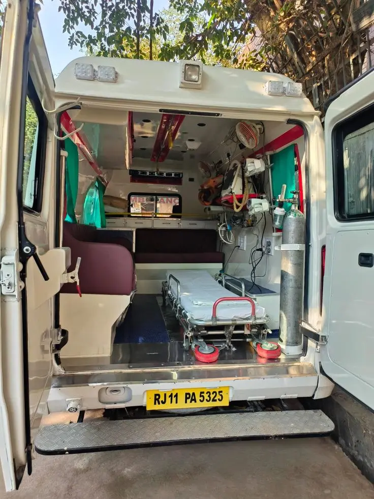 Ventilator Ambulance Service
